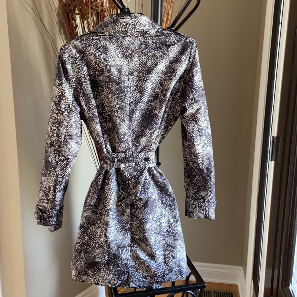Women’s Python Print Raincoat - Picture 6 of 9